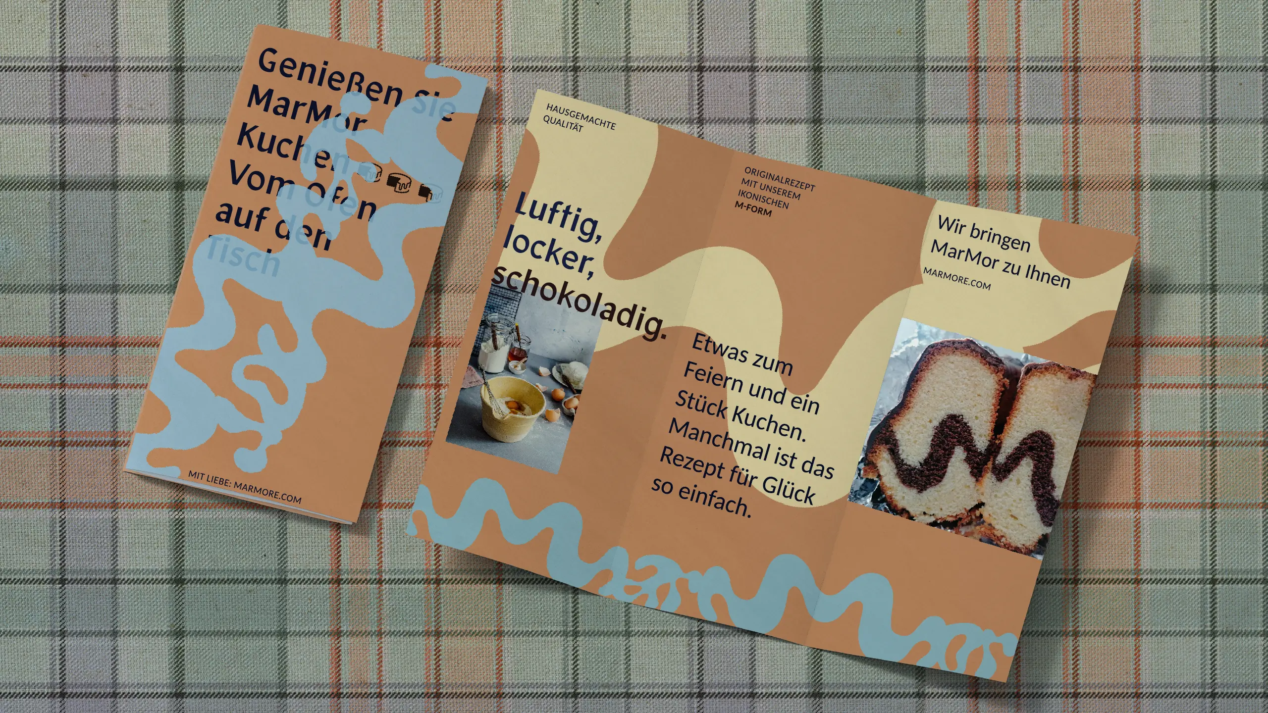 Mockup brochure Marble Cake